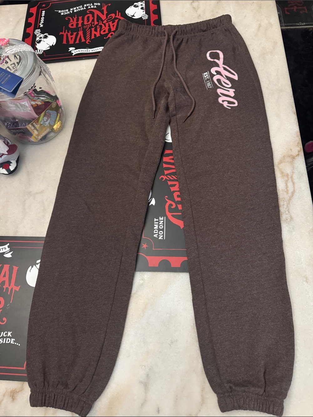 Womens aero xs Brown Sweatpants with Pink Logo